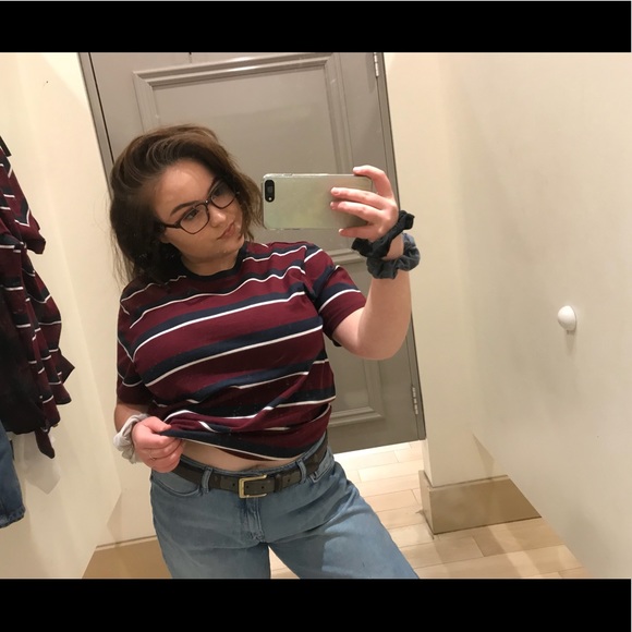 Meet your Posher, Amanda - Picture 2 of 2